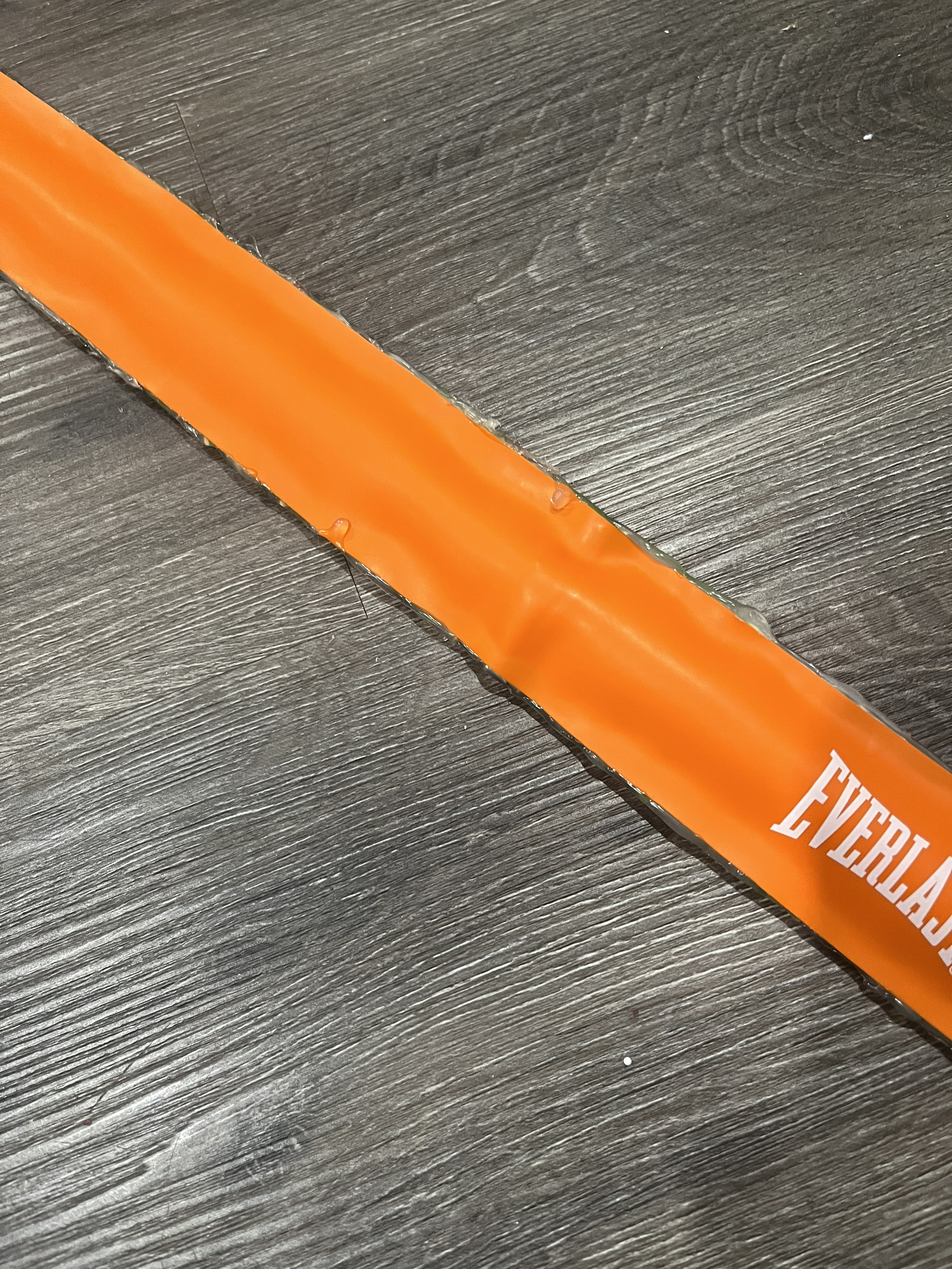 And this is what it looked like after I added more glue, and it definitely holded the air better inside.